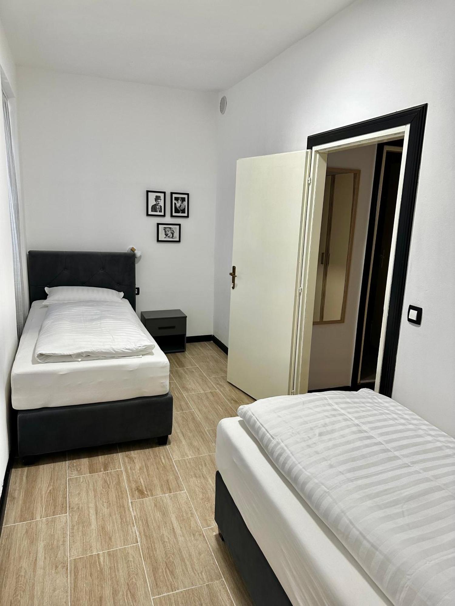 Crolivia Apartments Near Arena, Center Of พูลา ภายนอก รูปภาพ